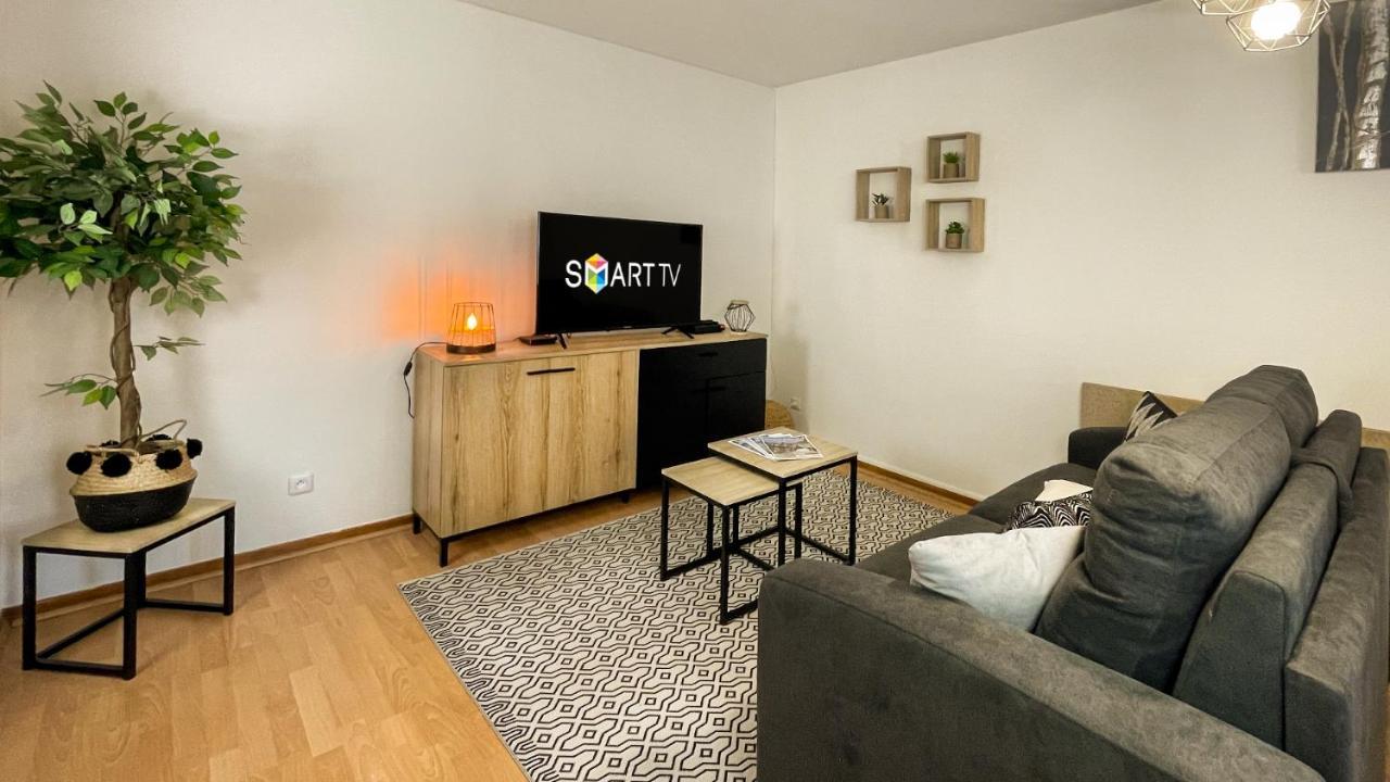 Homey Wood - New - Appartement Avec Une Chambre - Parking Prive Gratuit - Balcon Prive - A 5 Min De La Gare Pour Rejoindre Geneve Аннемас Экстерьер фото